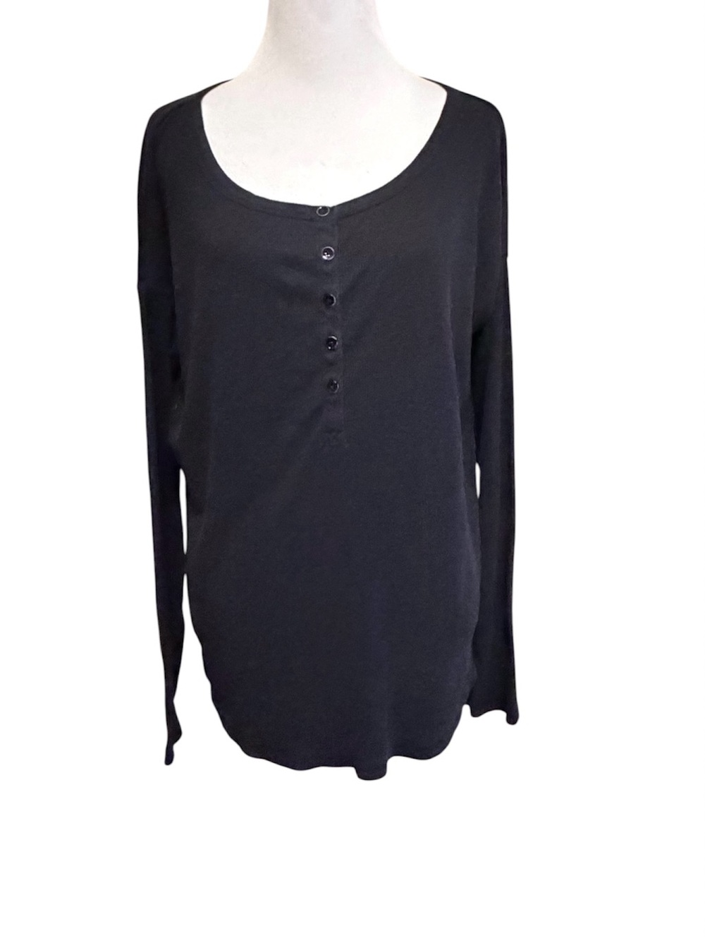 Gap large Women's Black Long-Sleeve Henley Scoop Neck Top